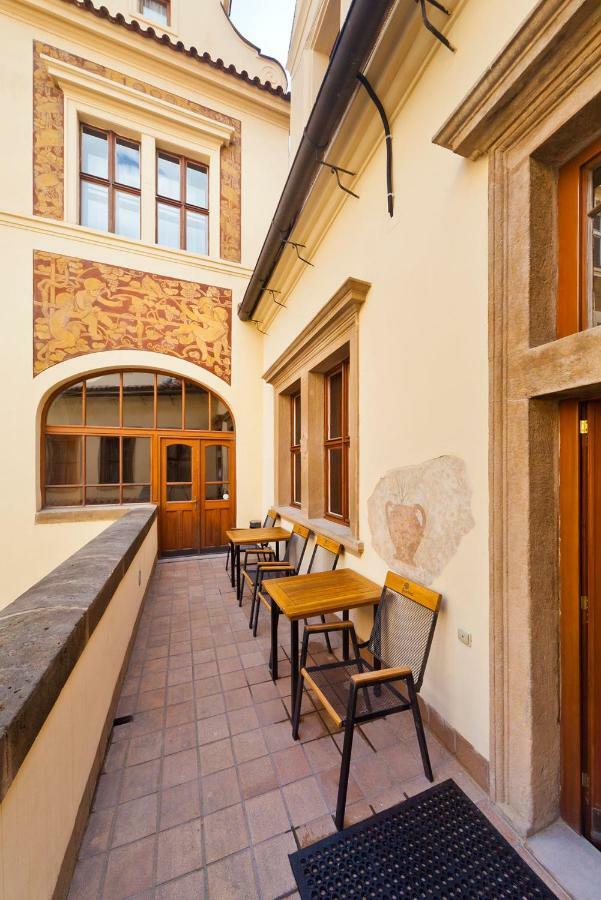Residence u Vejvodů Praha Exteriér fotografie